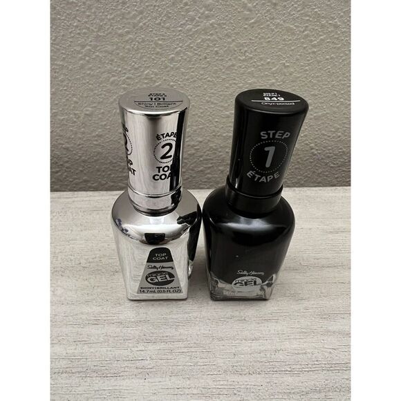 Sally Hansen Miracle Gel Black Nail Color & Shiny Top Coat Step 2 -Two Piece Set - Picture 1 of 3
